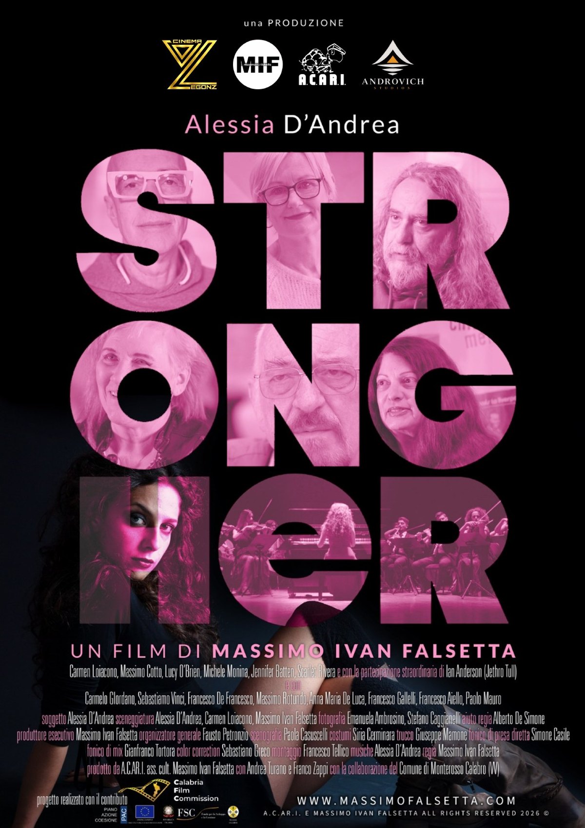 La locandina di StrongHer